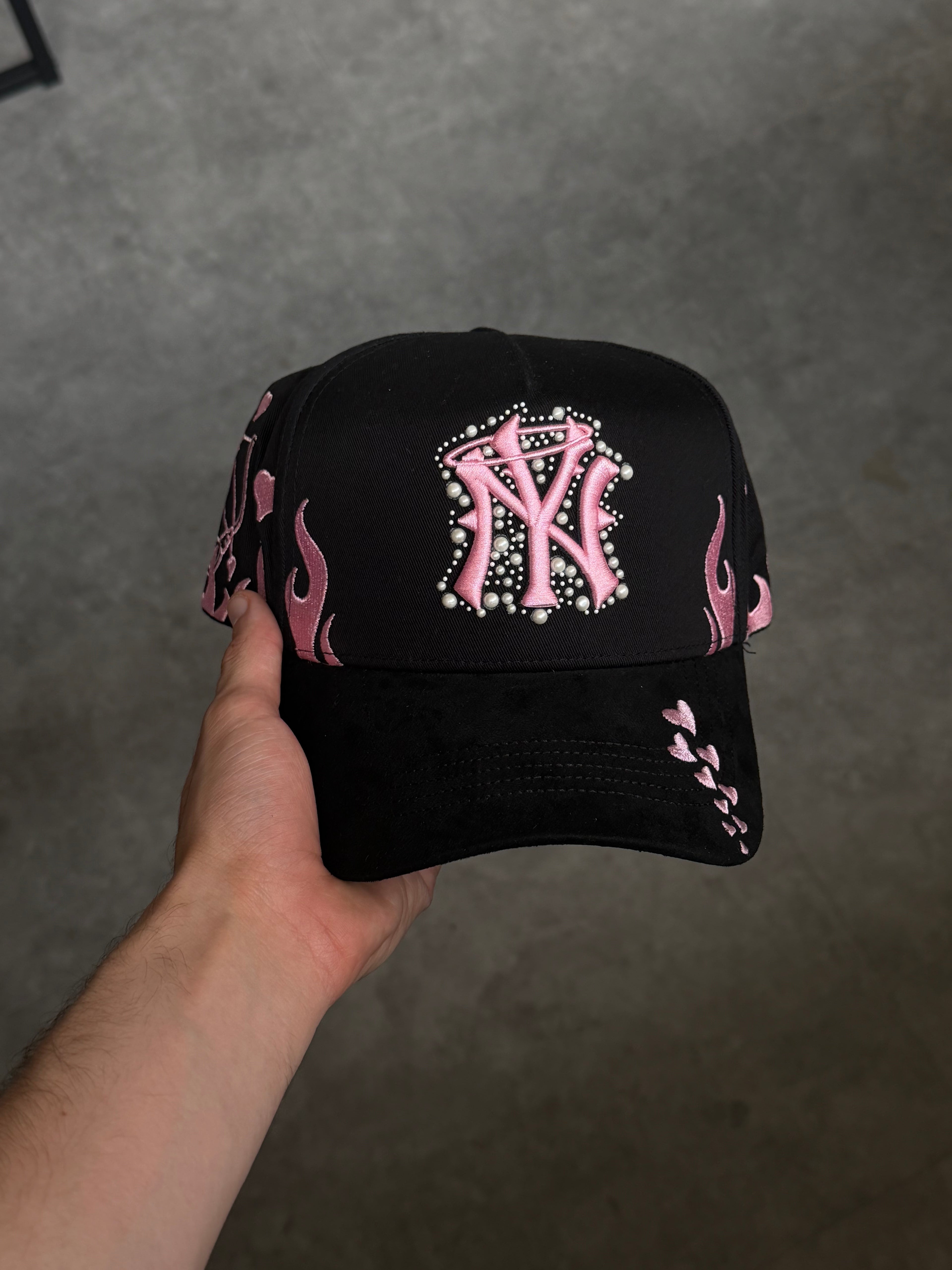 31 Hats NY Pearls