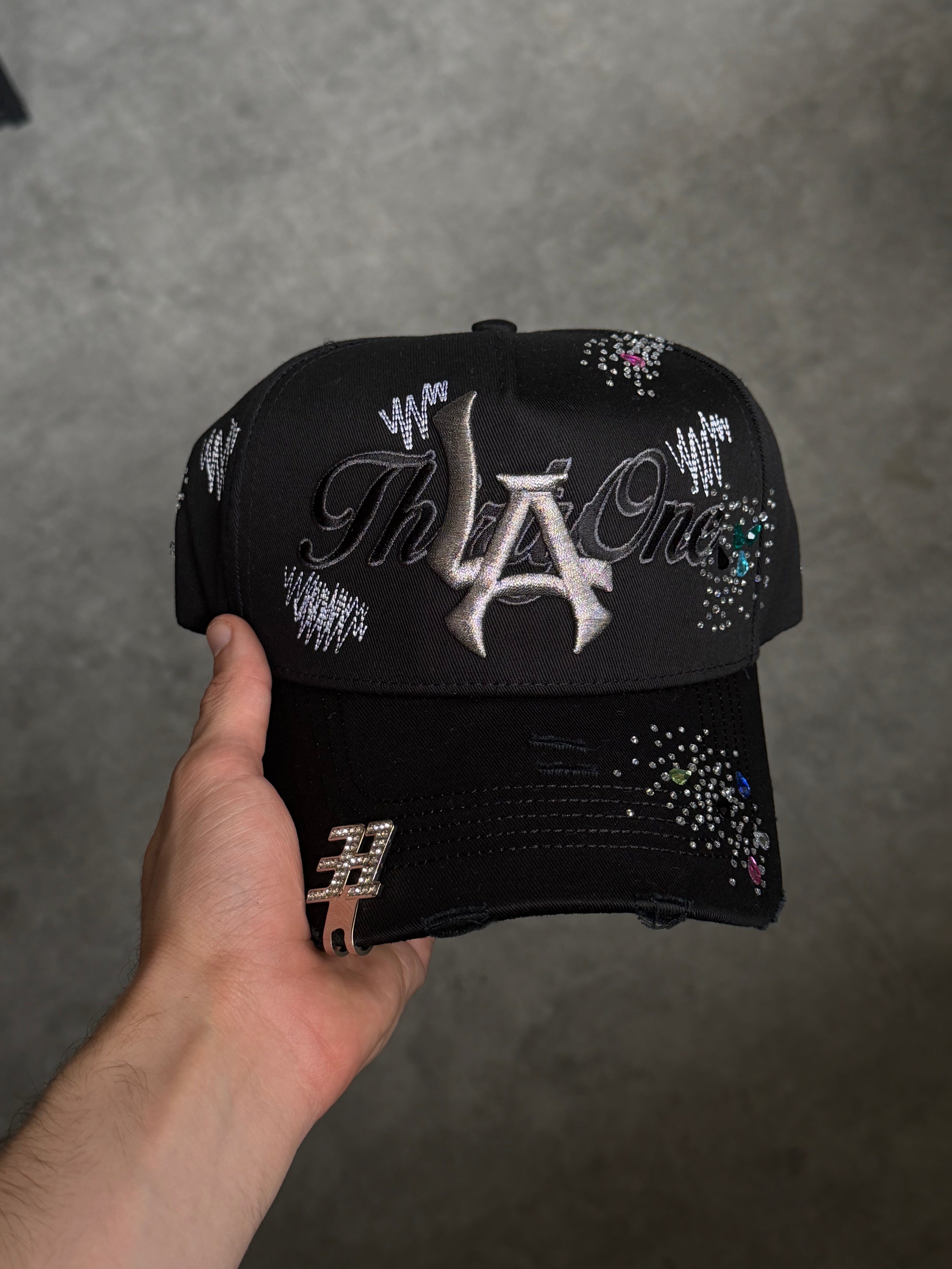 31 Hats Jewelry District Aniversario